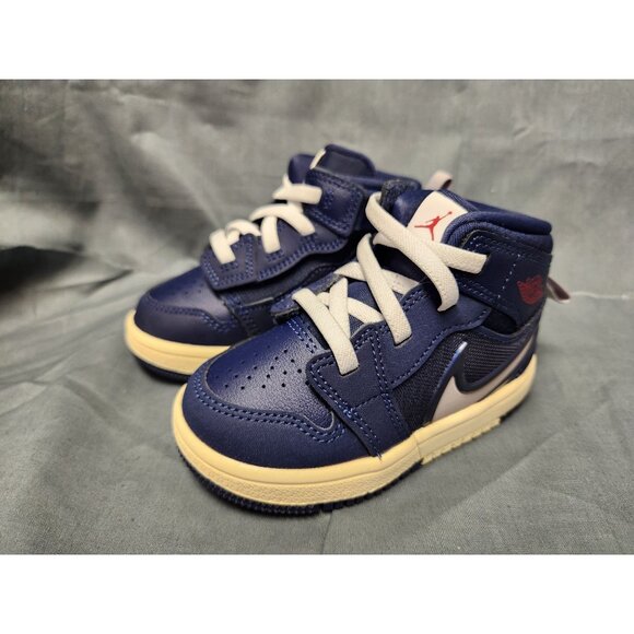 Nike Toddlers Jordan 1 Mid Easyon (PS) Sneakers Slip-On Navy Size 6 NEW IN BOX! - Picture 4 of 10